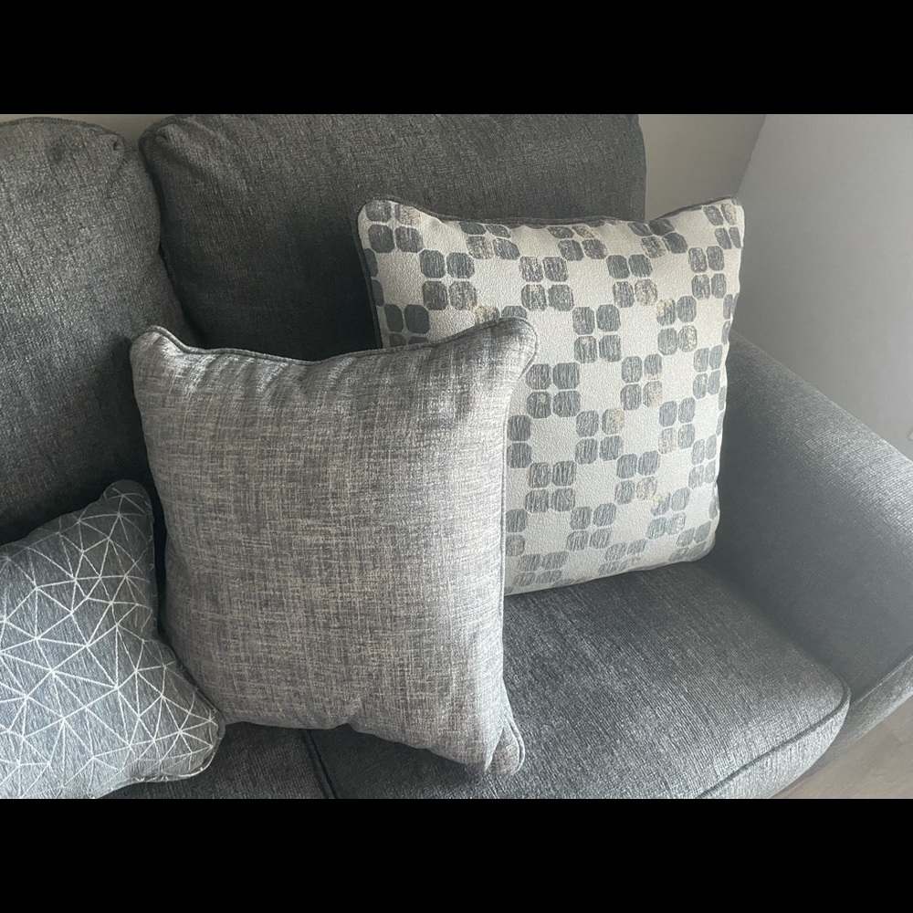 Throw pillow set - Picture 4 of 4